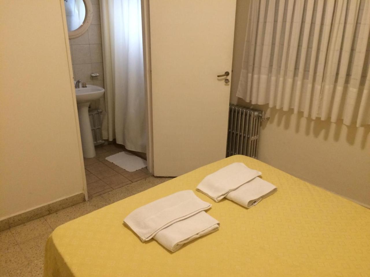 Hotel Pico 헤네랄 피코 외부 사진