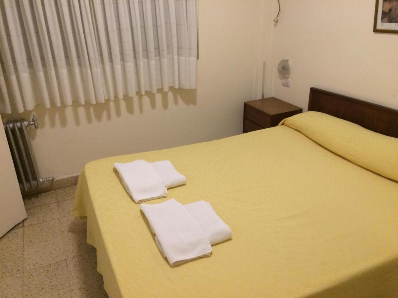 Hotel Pico 헤네랄 피코 외부 사진