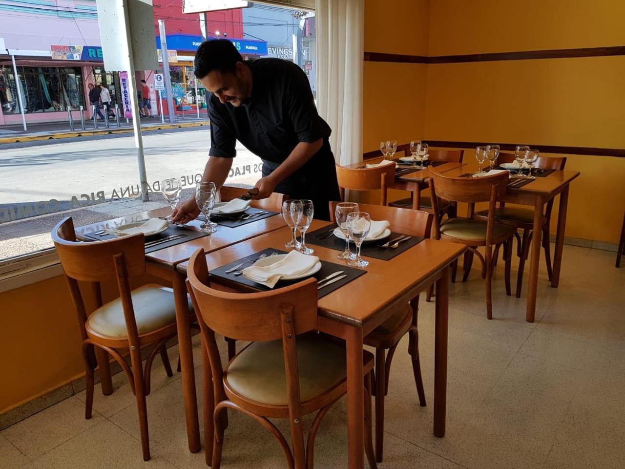 Hotel Pico 헤네랄 피코 외부 사진