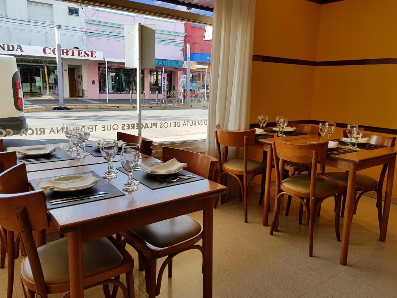 Hotel Pico 헤네랄 피코 외부 사진